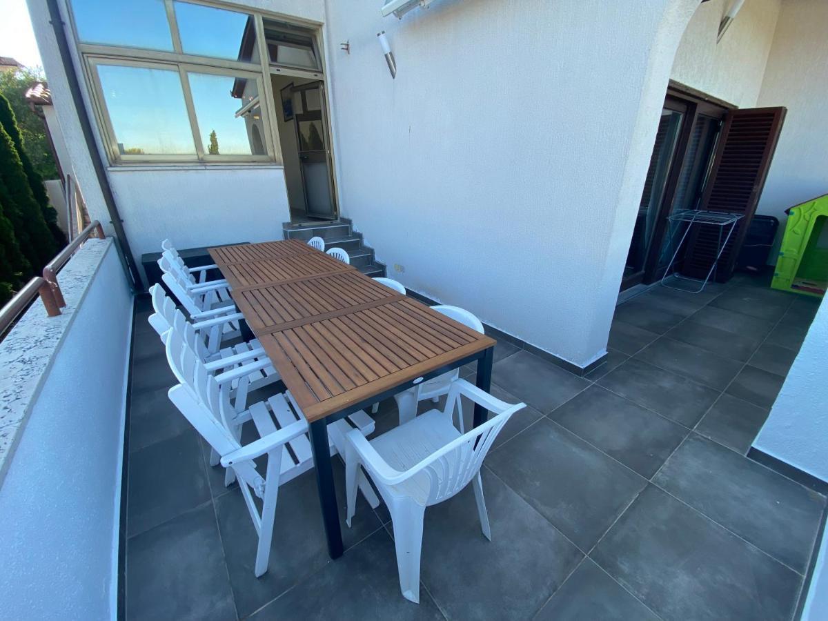 Cukon Holiday Home Premantura Exterior photo